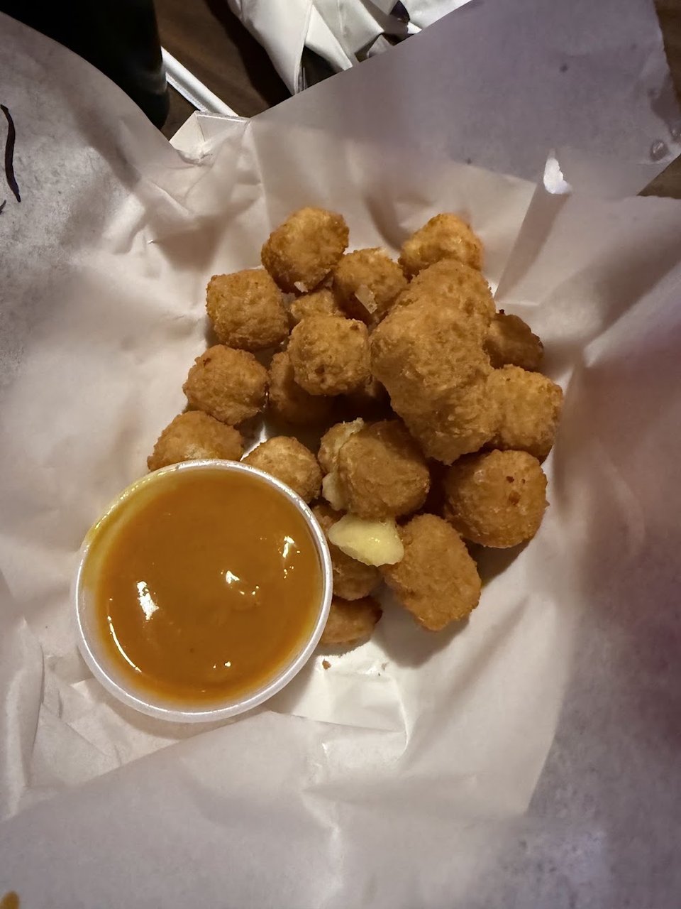 Fried Cheese Curds with Sauce